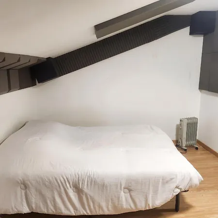 Spacieuse Maison Pres De Montrevault-sur-evre Avec Terrasse Ferienhaus